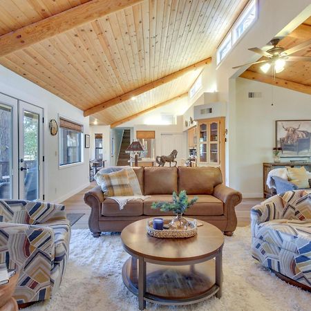 Вилла Peaceful Pinetop Cabin With Deck And Fire Pit! Indian Pine Экстерьер фото